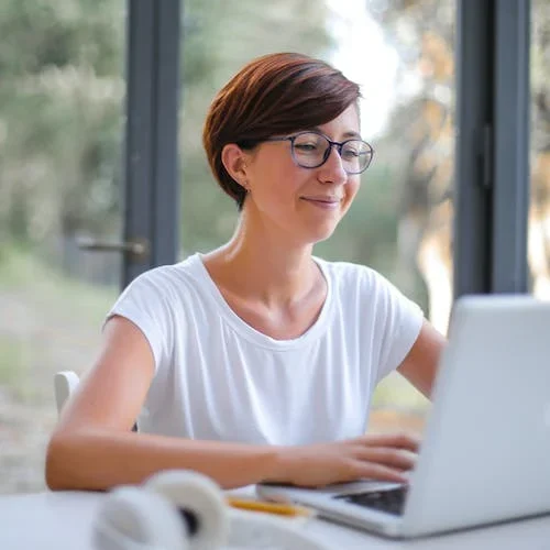 let your visitors know where you are located with google maps